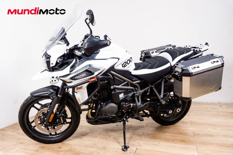 Motorbike image 6