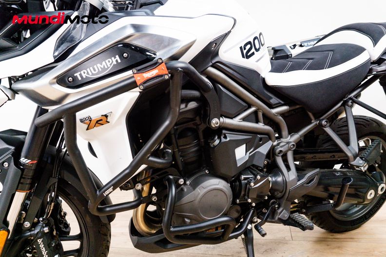 Motorbike image 9