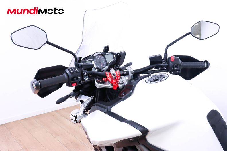 Motorbike image 10