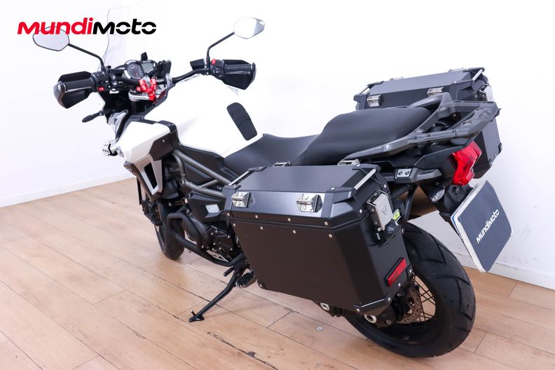 Motorbike image 6