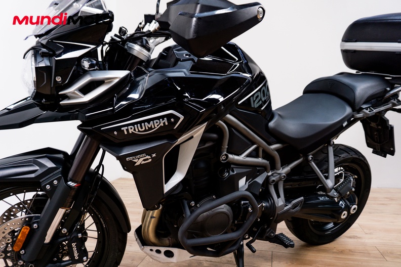 Motorbike image 9