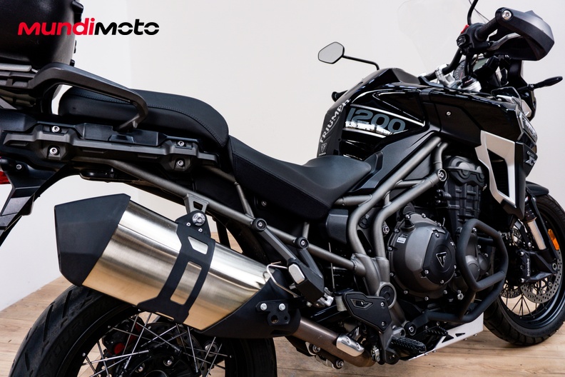 Motorbike image 3