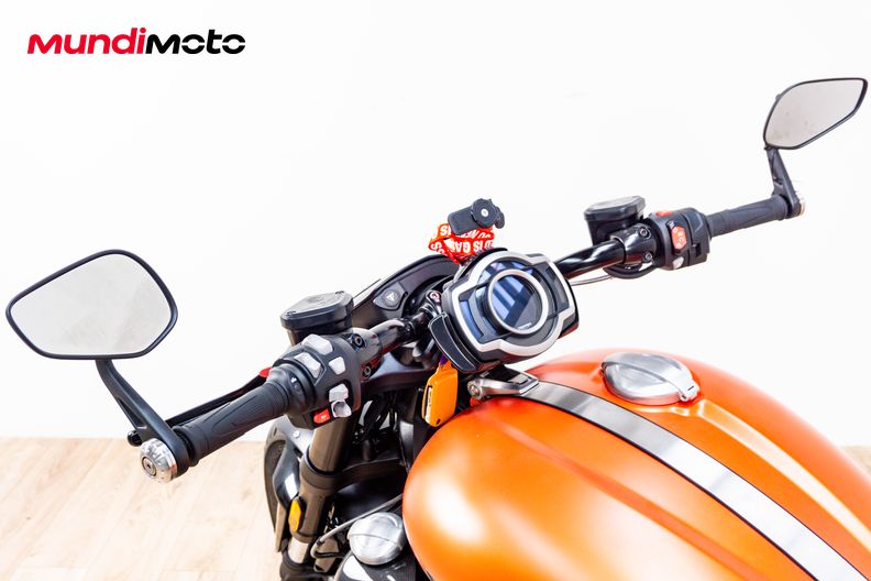 Motorbike image 10
