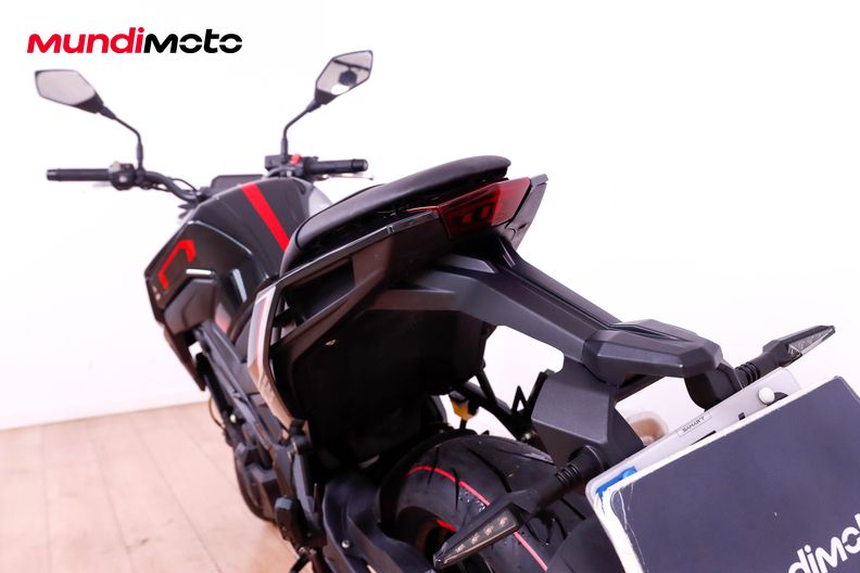 Motorbike image 9