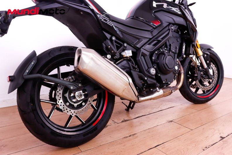 Motorbike image 3