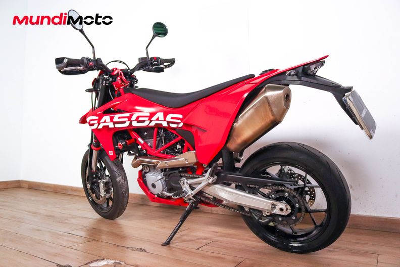 Motorbike image 6