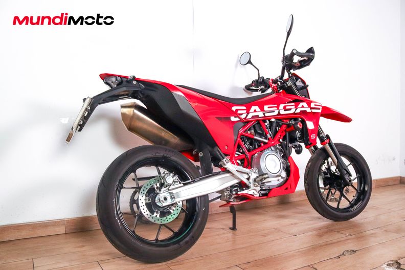 Motorbike image 2