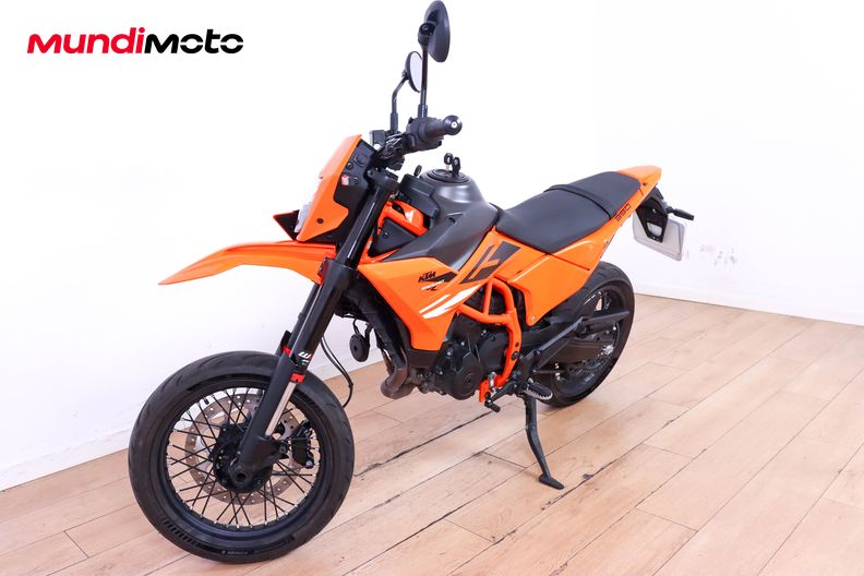 Motorbike image 7