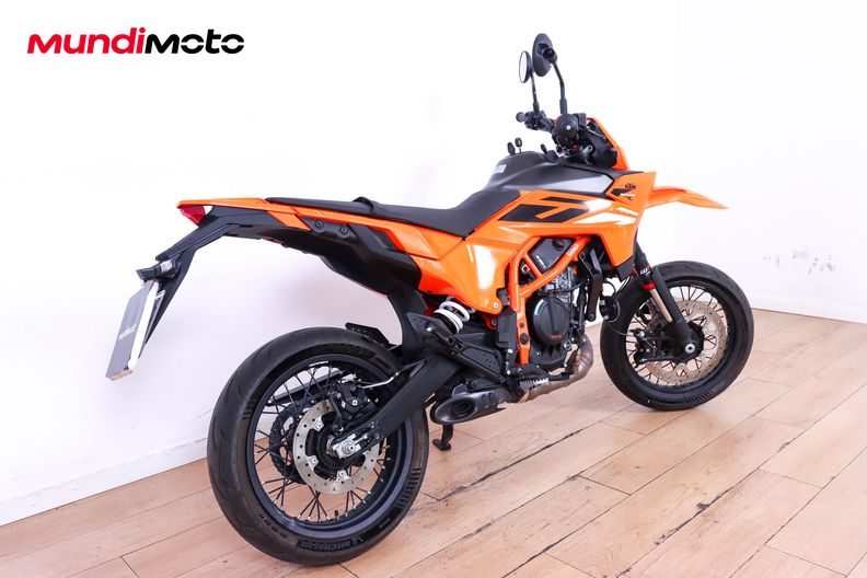 Motorbike image 2