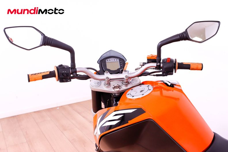 Motorbike image 10