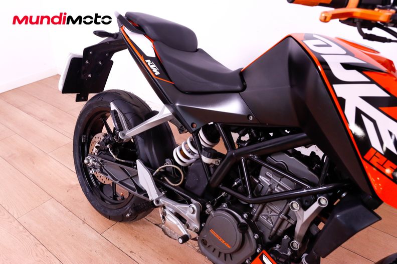 Motorbike image 13