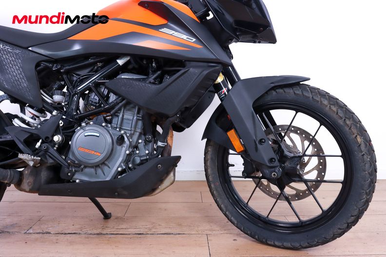Motorbike image 12