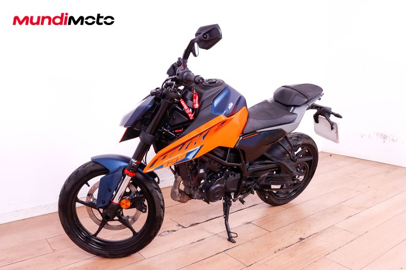 Motorbike image 7