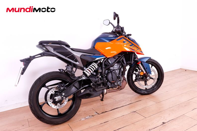 Motorbike image 2