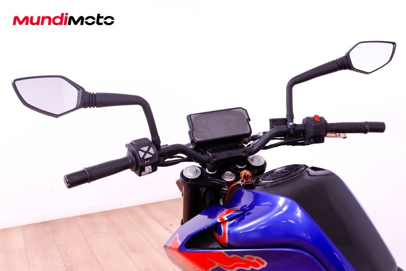 Motorbike image 10
