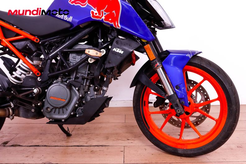 Motorbike image 12