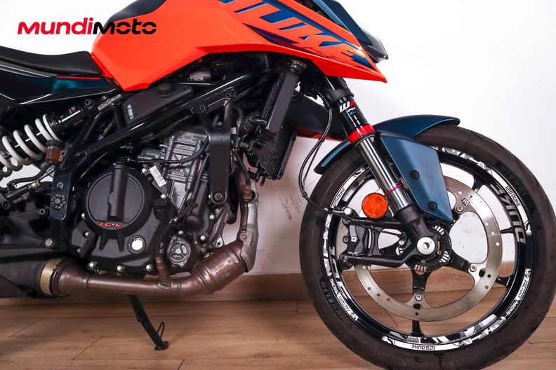 Motorbike image 12