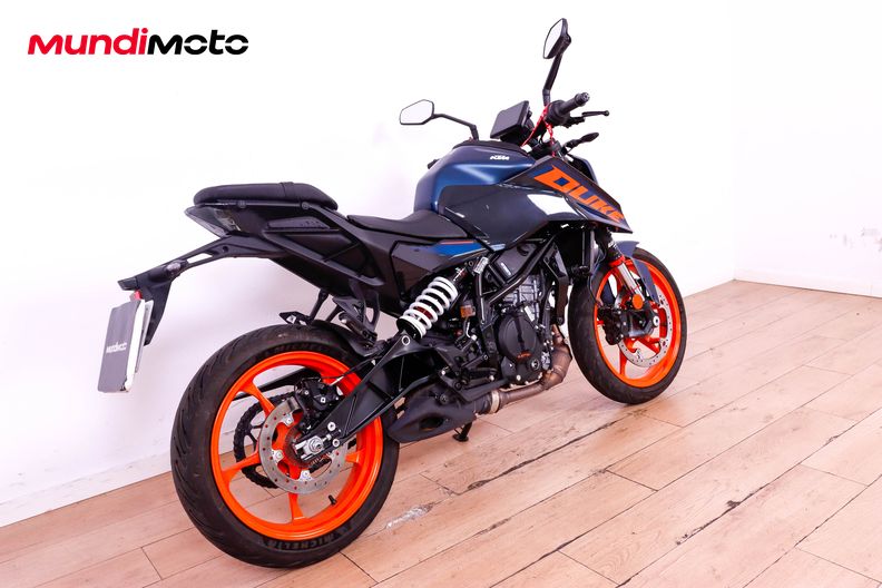 Motorbike image 2