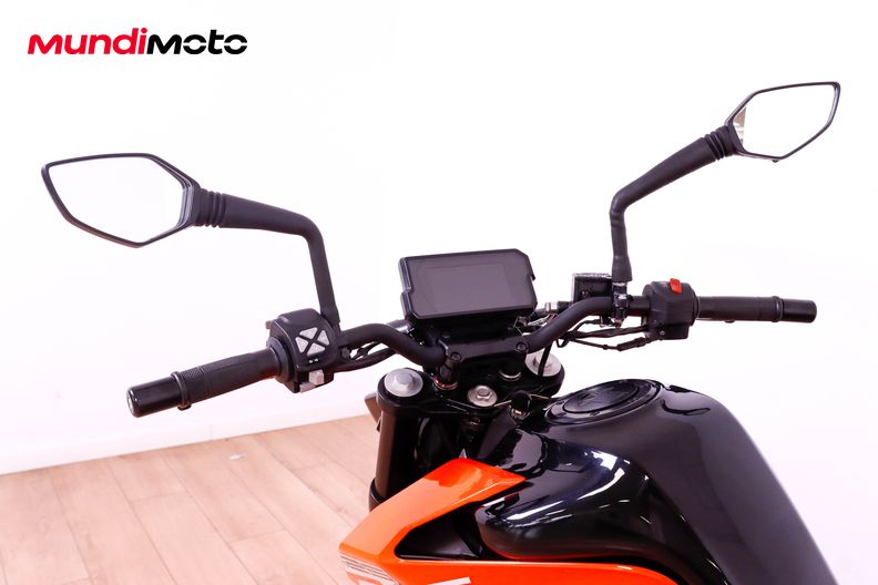 Motorbike image 10