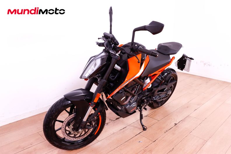 Motorbike image 7
