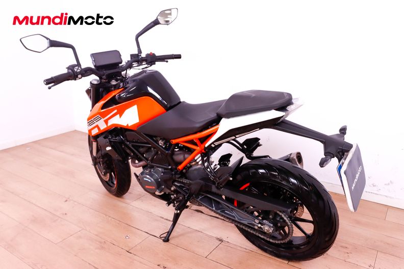 Motorbike image 6