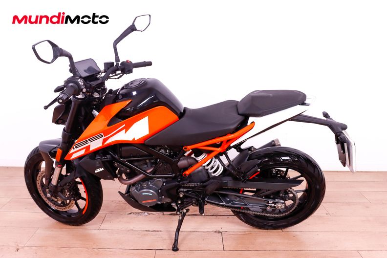 Motorbike image 5