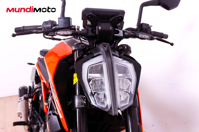 Motorbike image 4