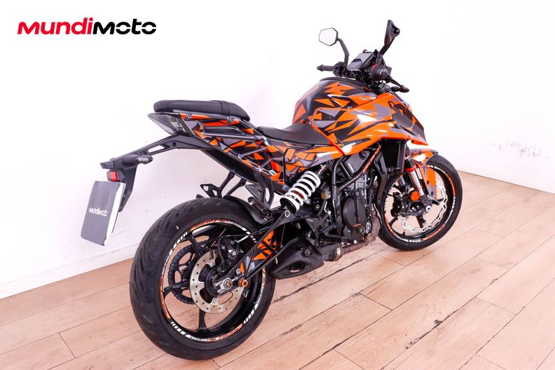 Motorbike image 2