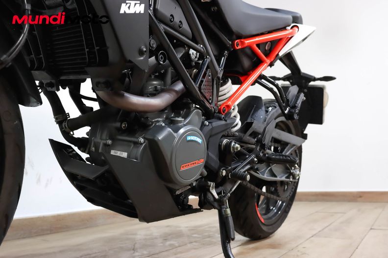 Motorbike image 8
