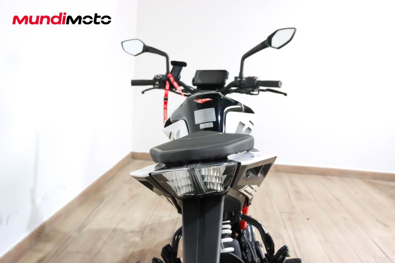 Motorbike image 3
