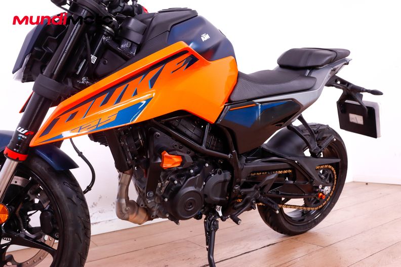 Motorbike image 8