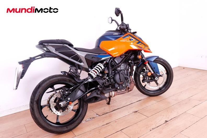 Motorbike image 2