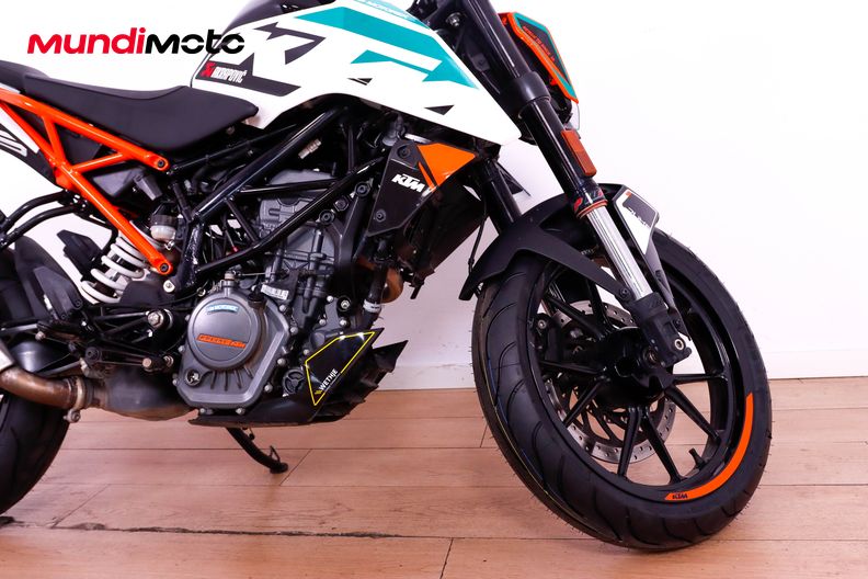 Motorbike image 12