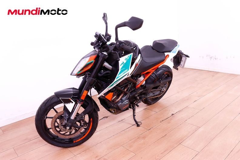 Motorbike image 7