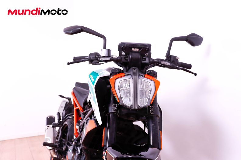 Motorbike image 4
