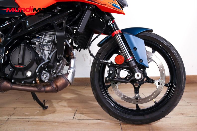 Motorbike image 13