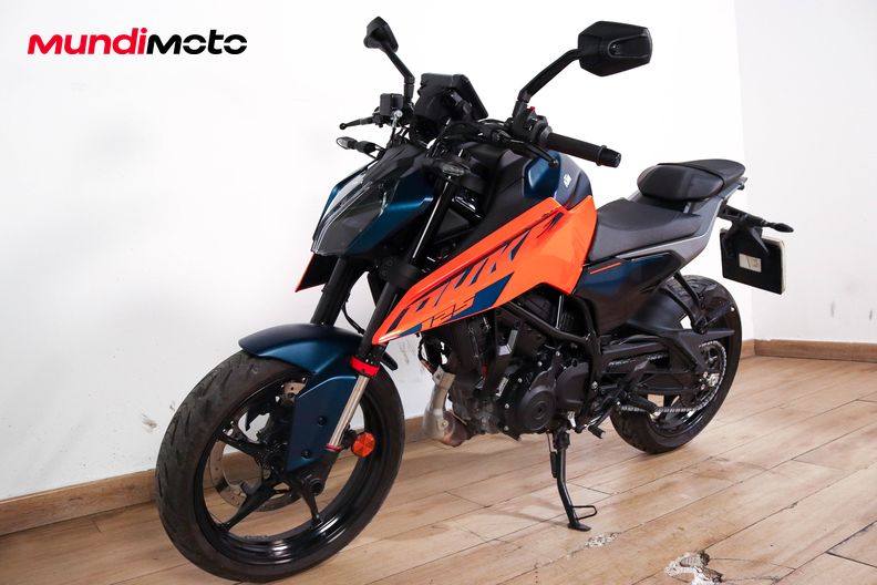 Motorbike image 7