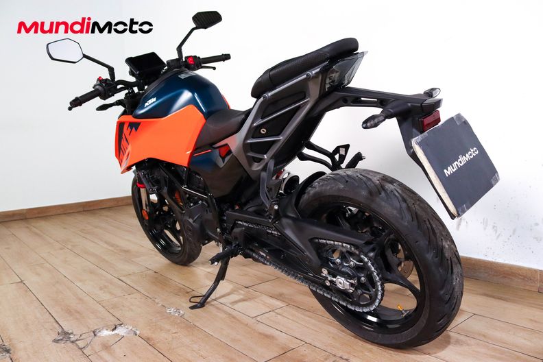 Motorbike image 6