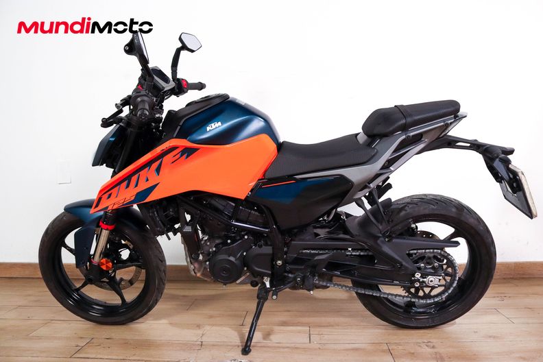 Motorbike image 5