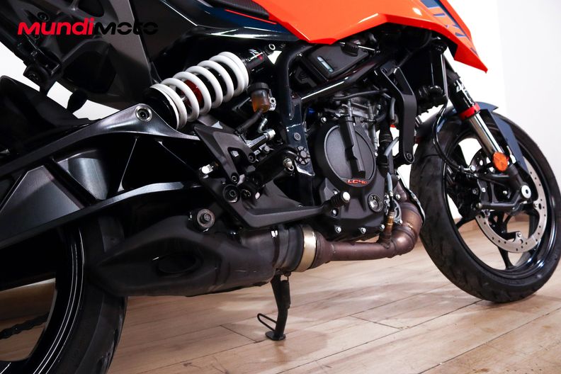 Motorbike image 3