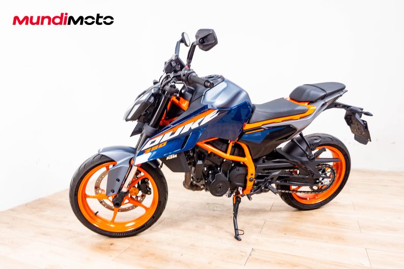 Motorbike image 6