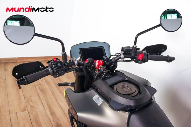 Motorbike image 10