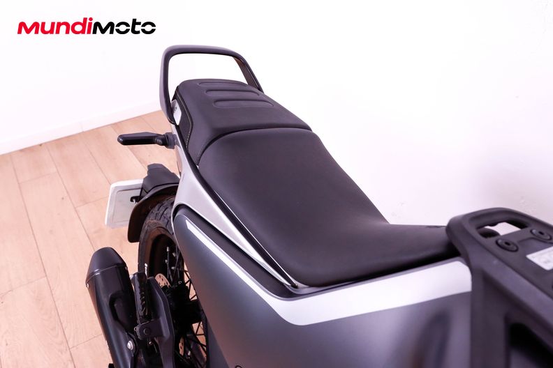 Motorbike image 13