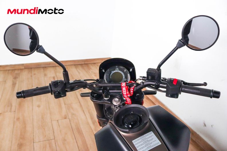 Motorbike image 10
