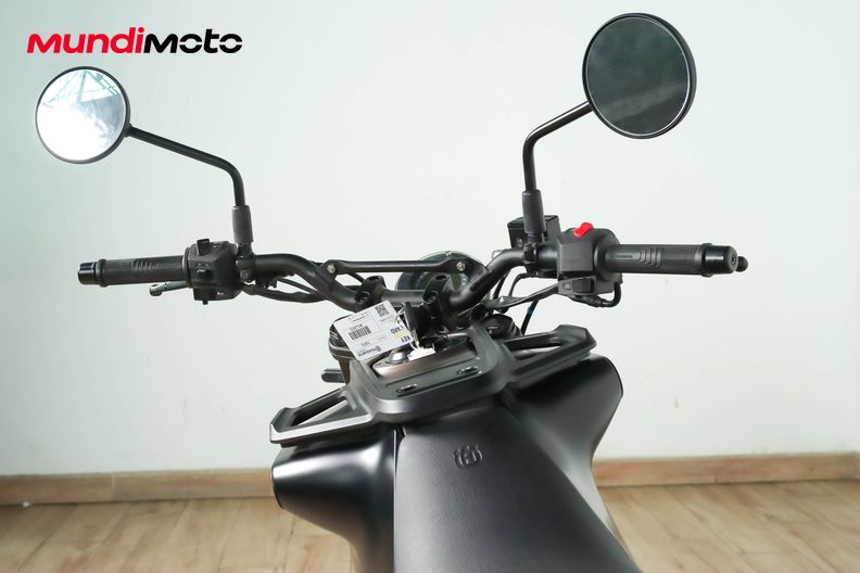 Motorbike image 10