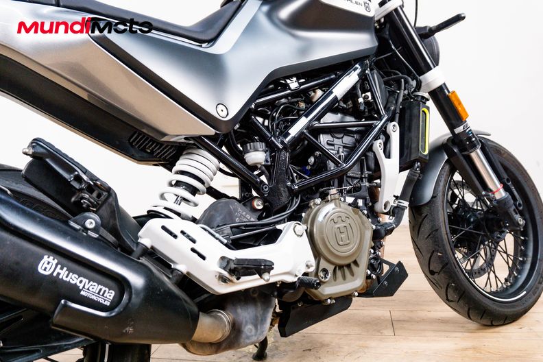 Motorbike image 3