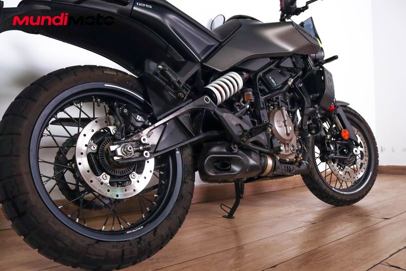 Motorbike image 3