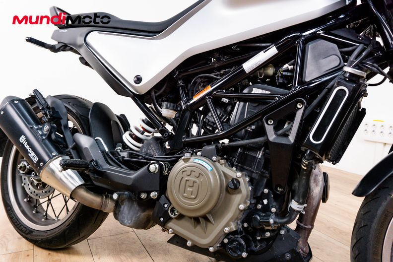 Motorbike image 4