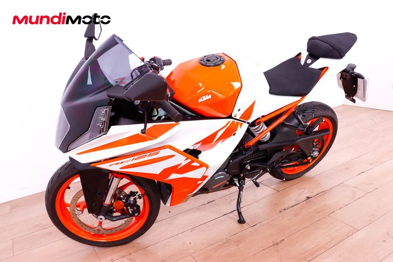 Motorbike image 7