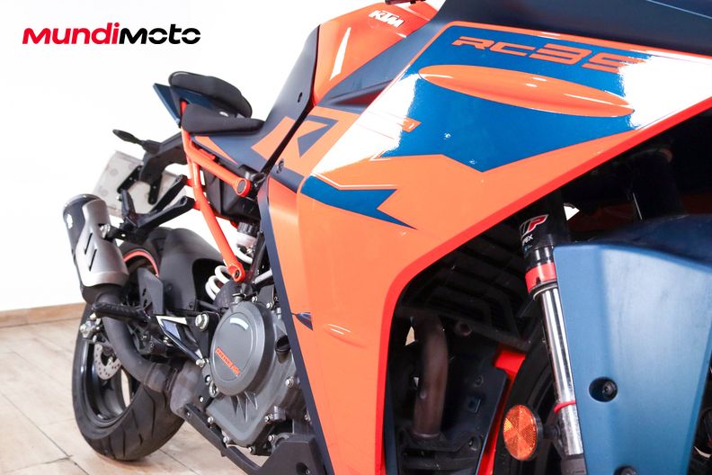 Motorbike image 12